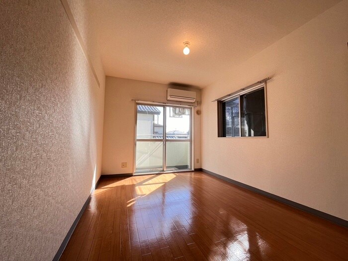 物件内観写真18　(居室)