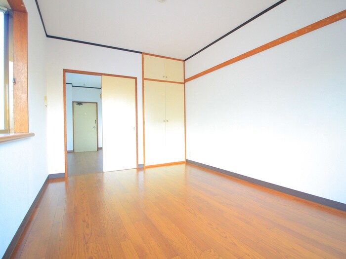 物件内観写真10　(居室)