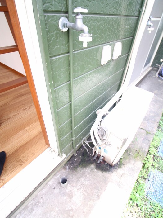 物件内観写真15　(洗濯機置場)