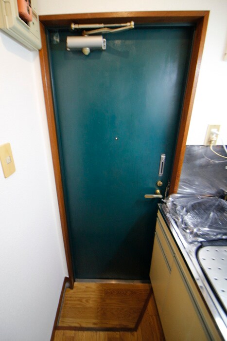 物件内観写真16　(玄関)