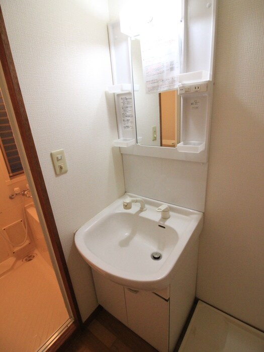 物件内観写真10　(洗面)