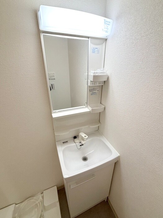 物件内観写真12　(洗面)