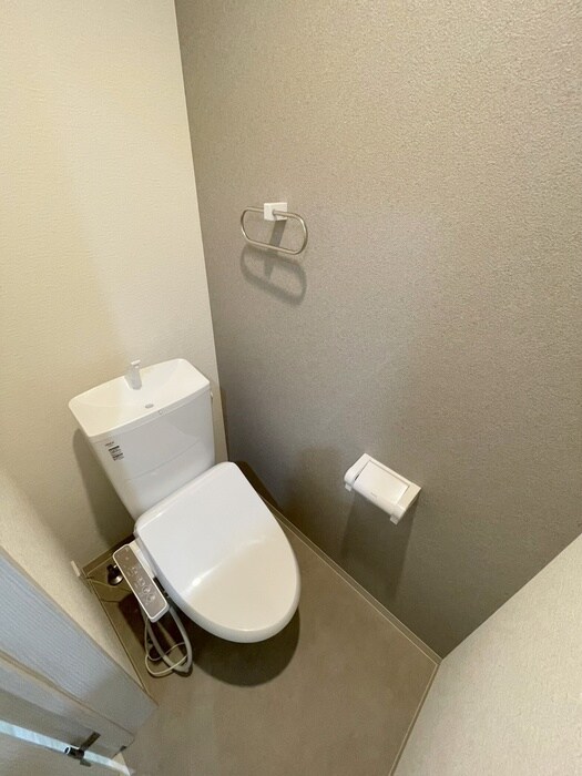 物件内観写真13　(トイレ)