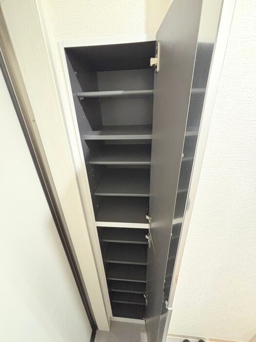 物件内観写真15　(靴箱)