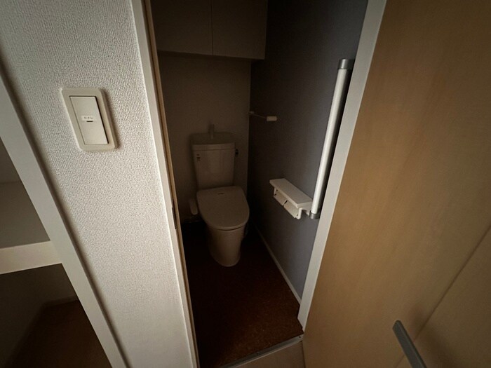 物件内観写真12　(トイレ)