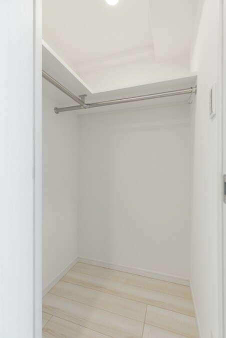 物件内観写真11　(収納)