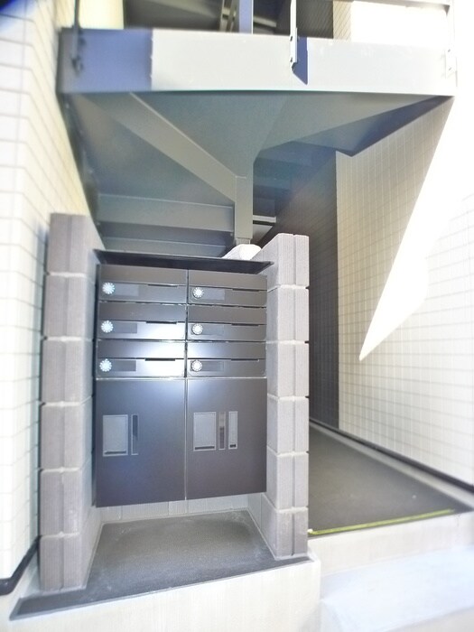 MELDIA西新井Vのエントランス部分