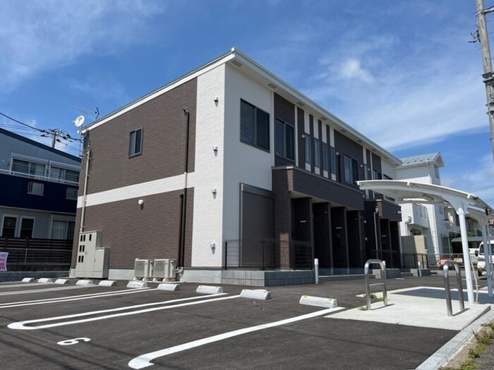 物件外観写真2　(外観写真)