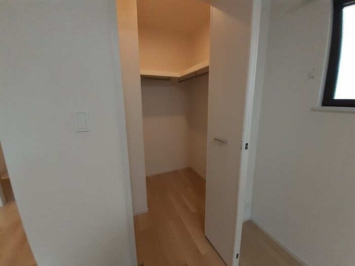 物件内観写真10　(収納)