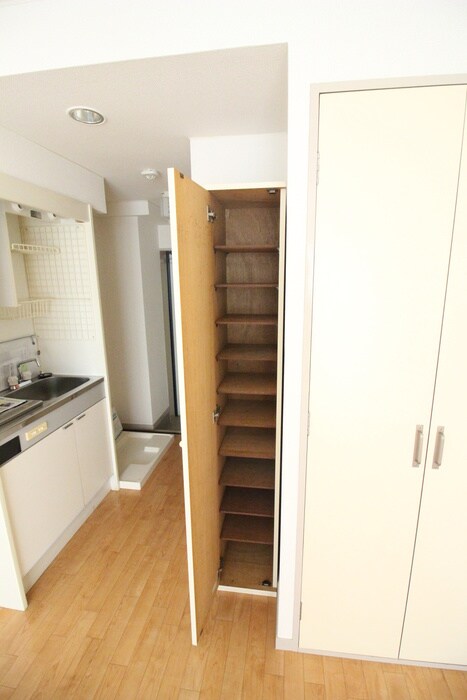 物件内観写真10　(靴箱)