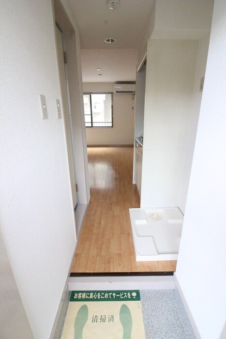 物件内観写真15　(玄関)