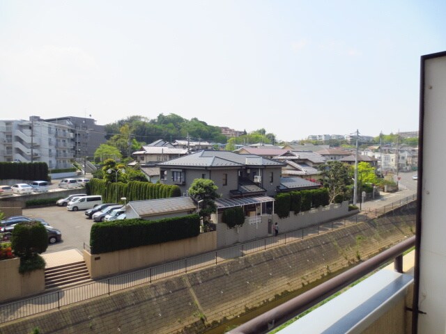 物件内観写真16　(室内からの展望)