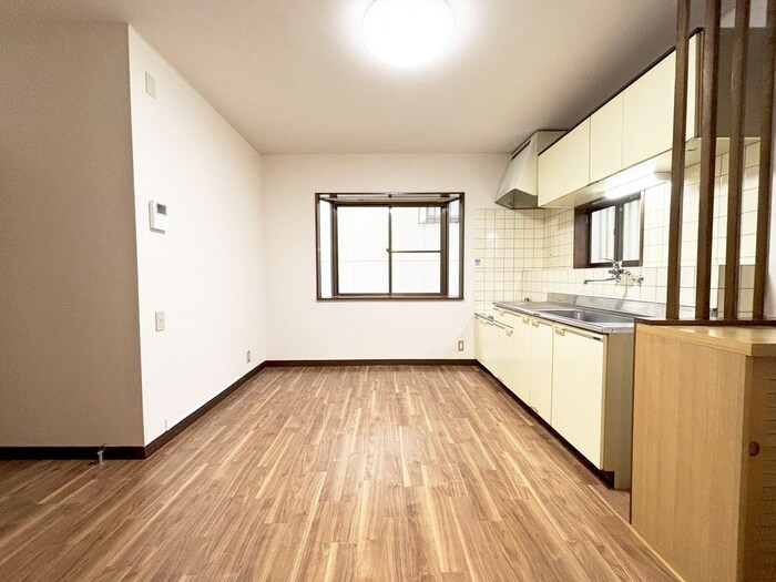 物件内観写真10　(居室)