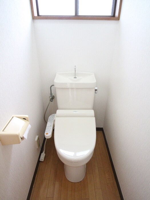 物件内観写真11　(トイレ)