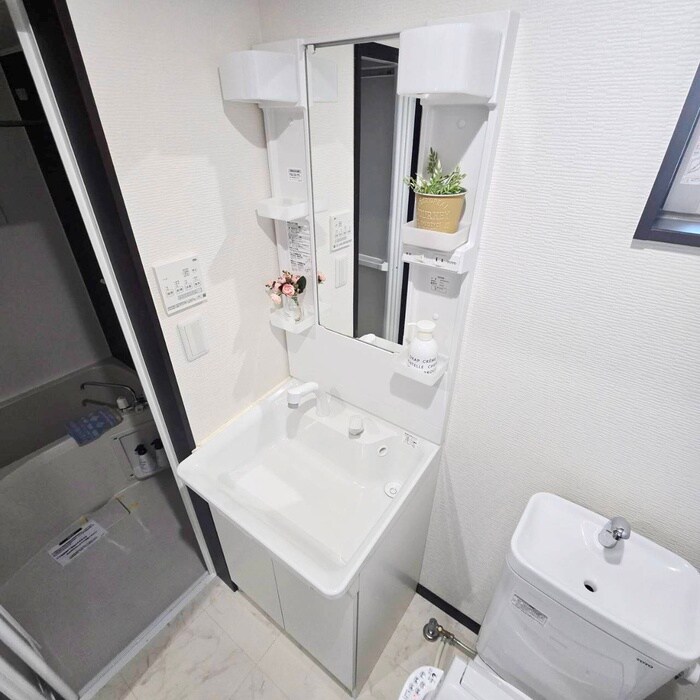 物件内観写真11　(洗面)