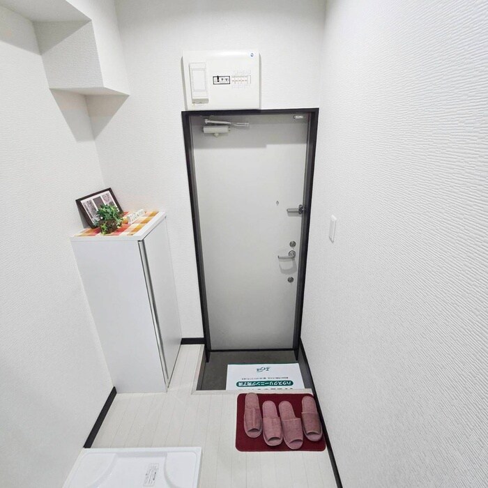 物件内観写真17　(玄関)