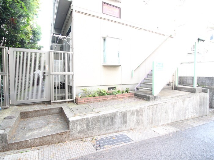 物件外観写真4　(建物設備)