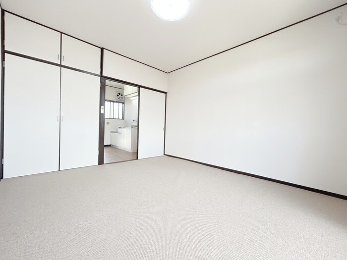 物件内観写真8　(居室)