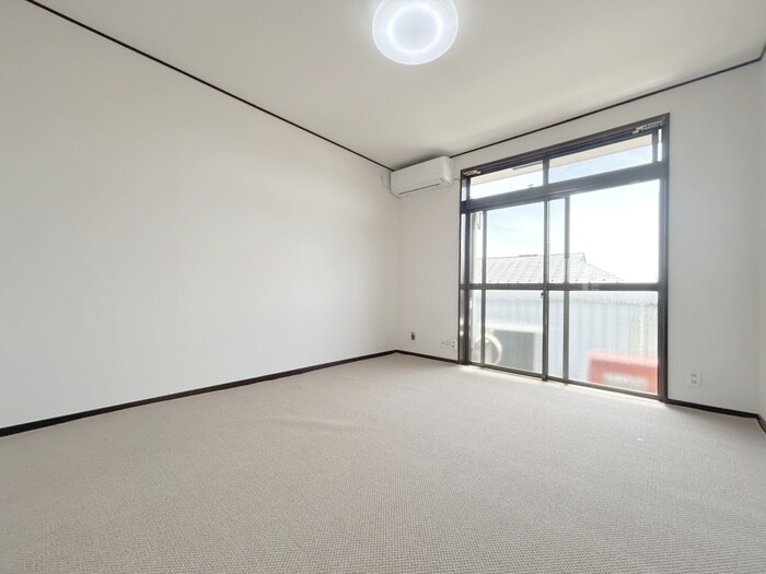 物件内観写真10　(居室)