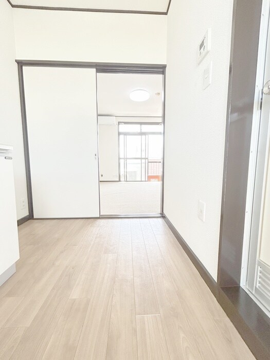 物件内観写真17　(廊下)