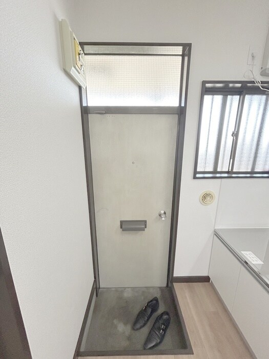 物件内観写真20　(玄関)