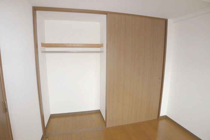 物件内観写真11　(収納)