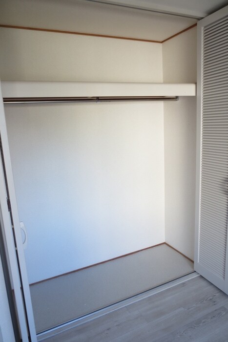 物件内観写真18　(収納)