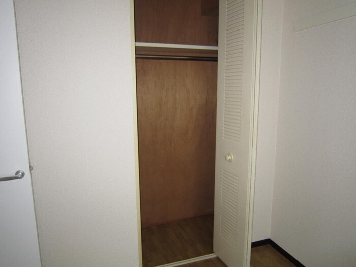 物件内観写真11　(収納)