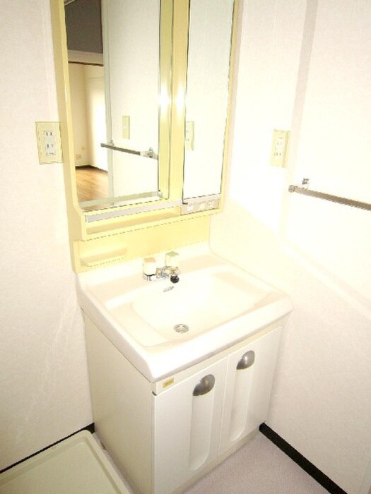 物件内観写真15　(洗面)