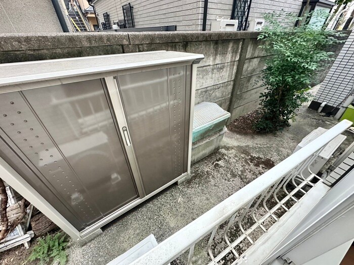 物件内観写真13　(室内からの展望)