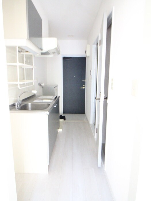 物件内観写真16　(廊下)