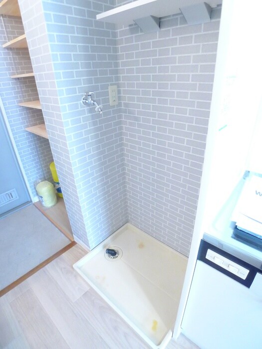 物件内観写真13　(洗濯機置場)