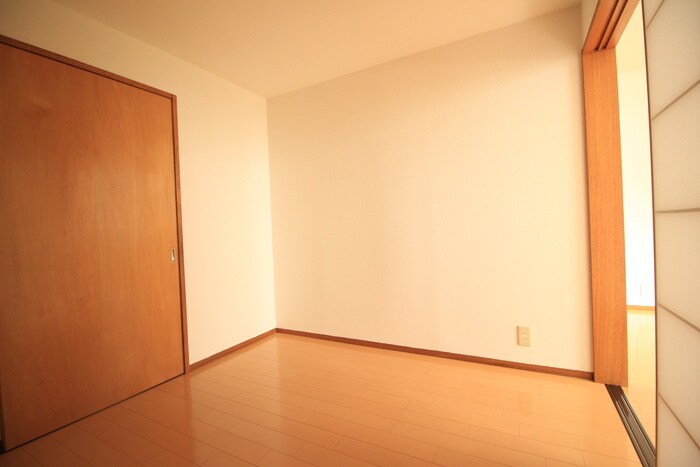 物件内観写真12　(居室)