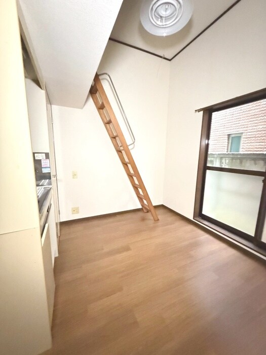 物件内観写真6　(居室)