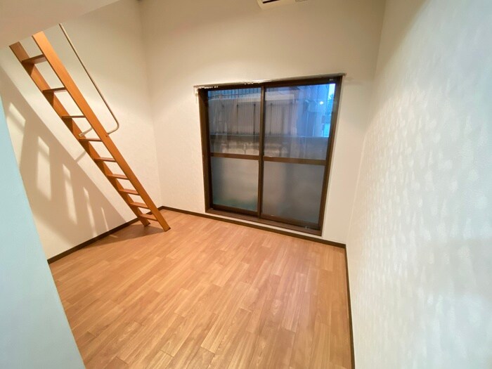 物件内観写真6　(居室)