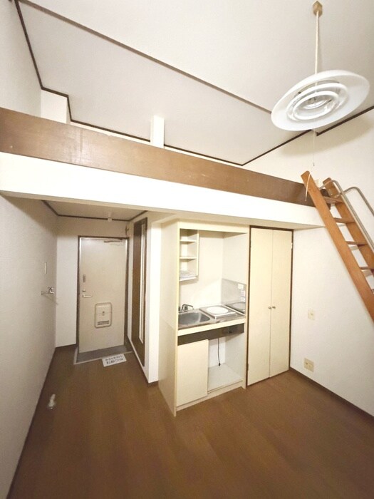 物件内観写真8　(ロフト)