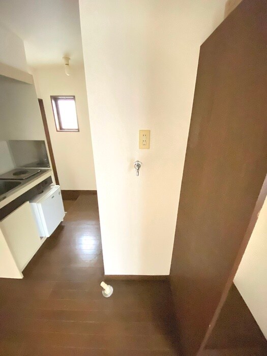 物件内観写真14　(洗濯機置場)