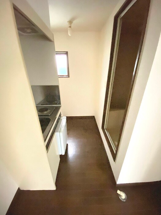 物件内観写真16　(廊下)