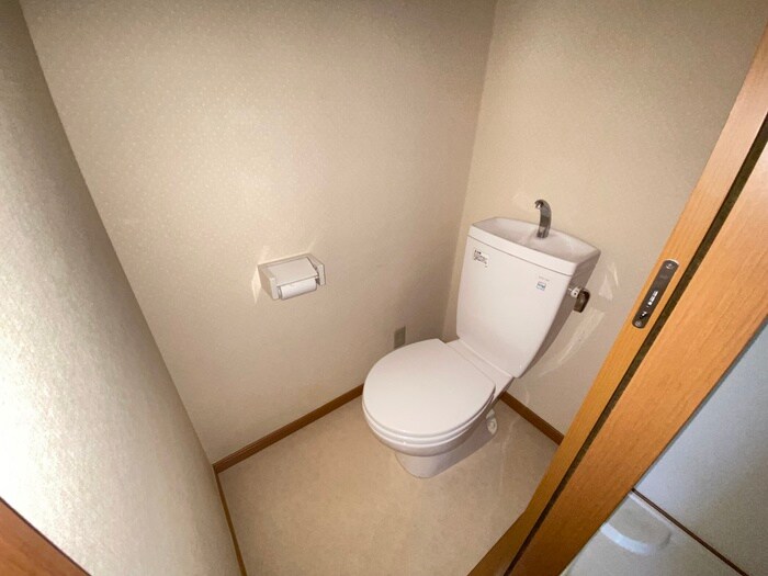 物件内観写真11　(トイレ)