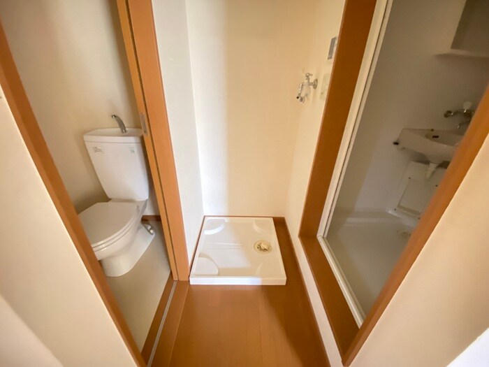 物件内観写真19　(洗濯機置場)