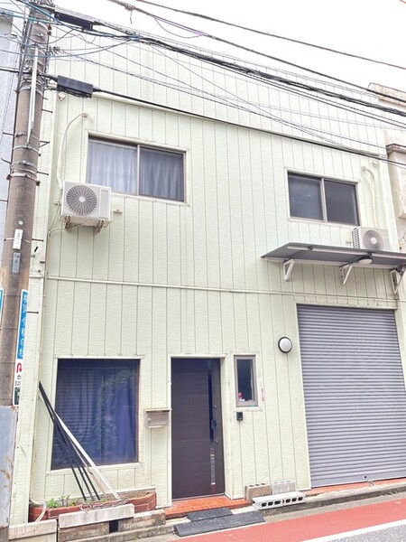 ヤンコム外観写真