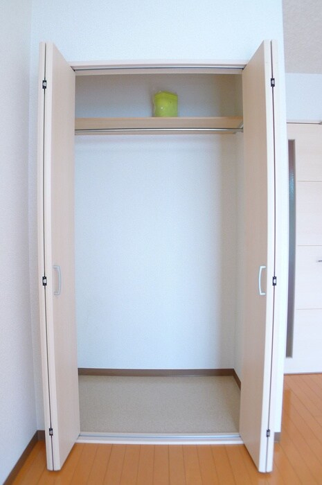 物件内観写真11　(収納)
