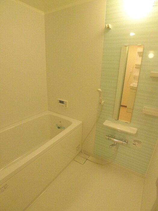 ホワイトオ－ク・ヴィラ中尾台のバス