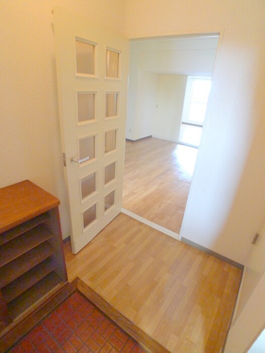 ホワイトオ－ク・ヴィラ中尾台の玄関