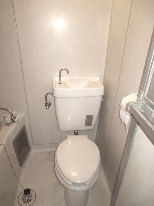 物件内観写真10　(トイレ)