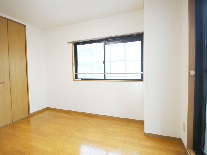 物件内観写真11　(居室)