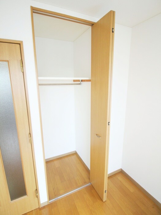 物件内観写真12　(収納)