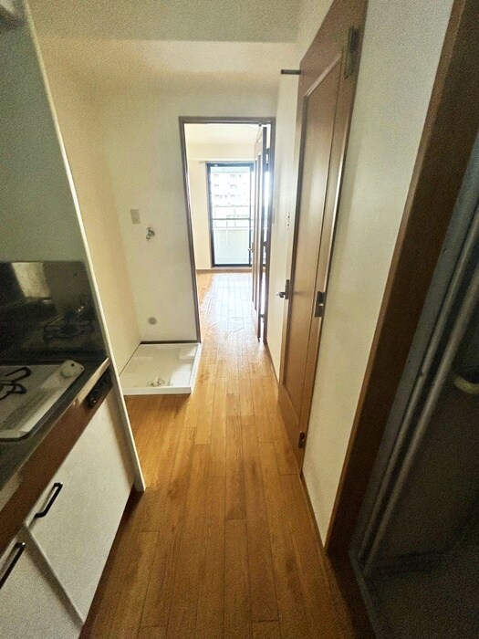 物件内観写真18　(廊下)