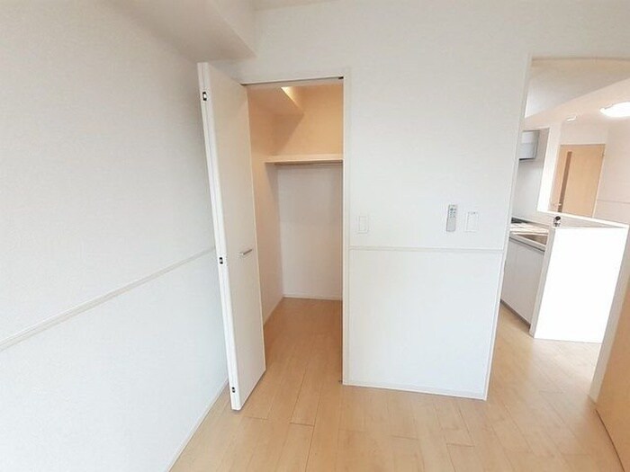 物件内観写真8　(内観写真)