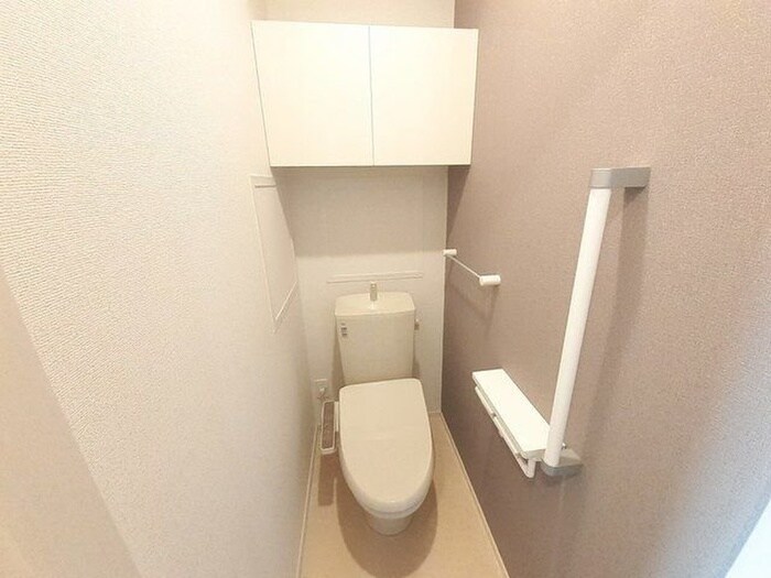 物件内観写真13　(トイレ)